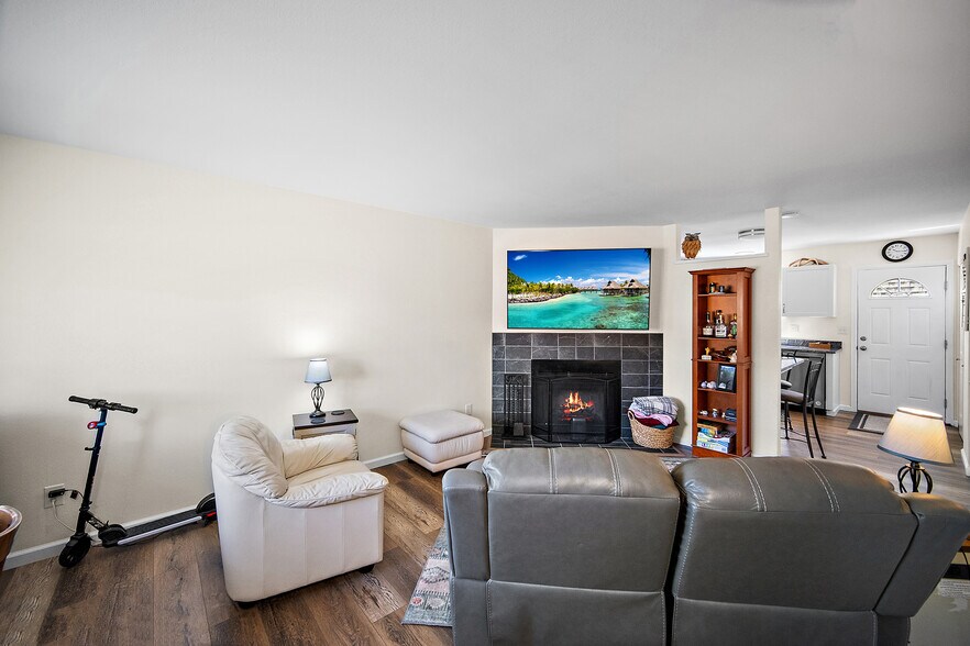 More Photos Of 2350 Split Rock Dr, Colorado Springs Apartments For Sale