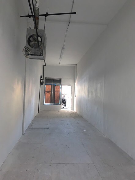 More Photos Of 1584 Jerome Ave, Bronx General Retail For Lease