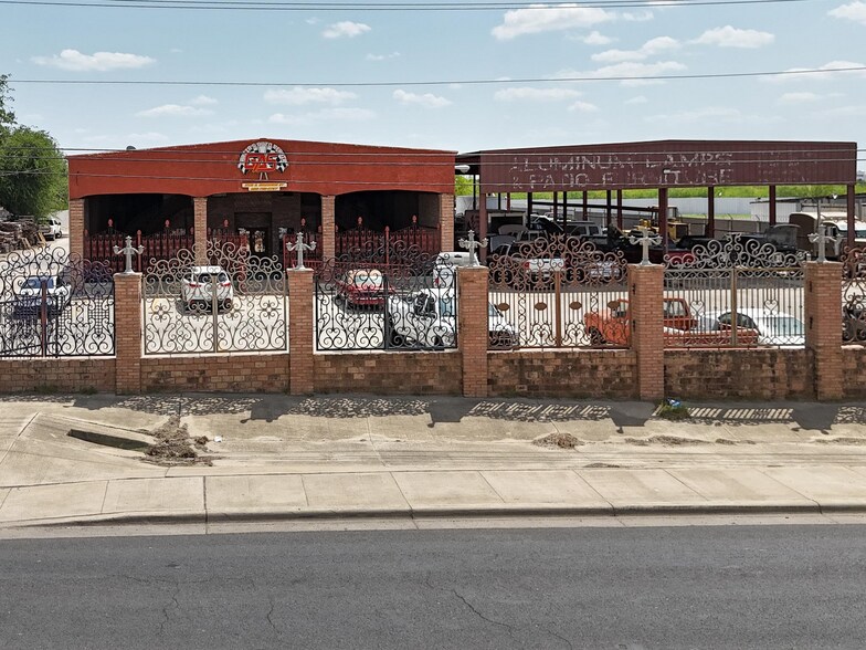 Primary Photo Of 5103 US Highway 59, Laredo Warehouse For Sale
