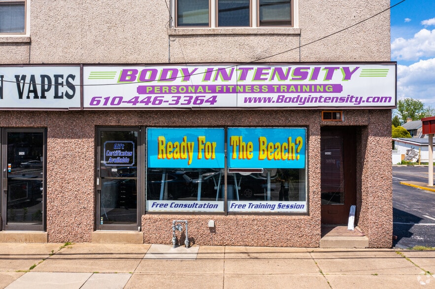 More Photos Of 1241-1247 W Chester Pike, Havertown Storefront Retail Office For Lease