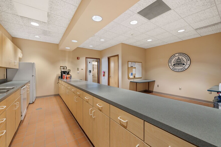 More Photos Of 250 Commerce Park, New Columbia Office For Sale