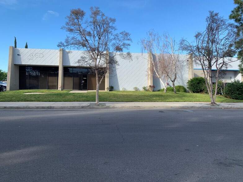 More Photos Of 20645 Bahama St, Chatsworth Manufacturing For Sale