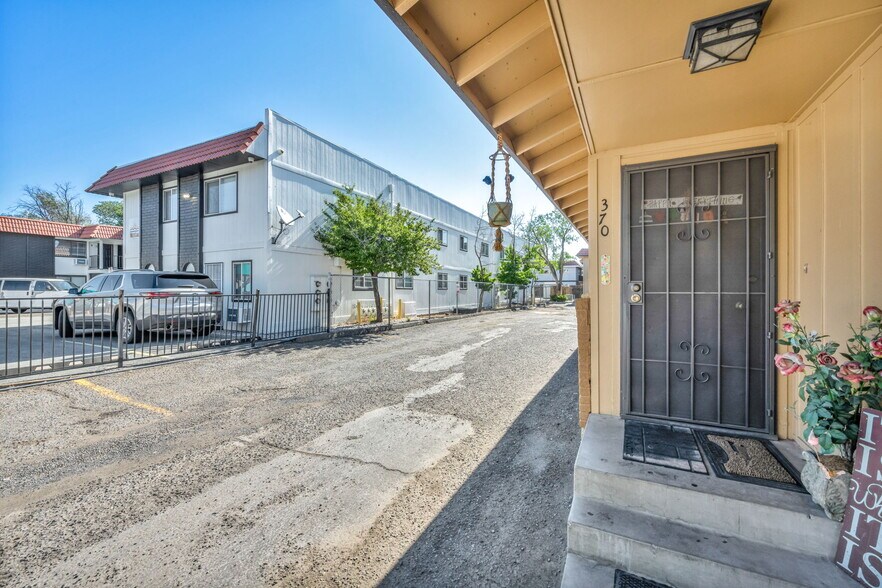 More Photos Of 372 Maine St, Reno Apartments For Sale