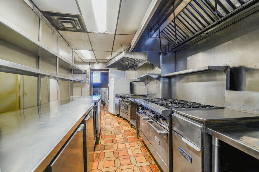 More Photos Of 2579 Cropsey Ave, Brooklyn Storefront Retail Residential For Sale