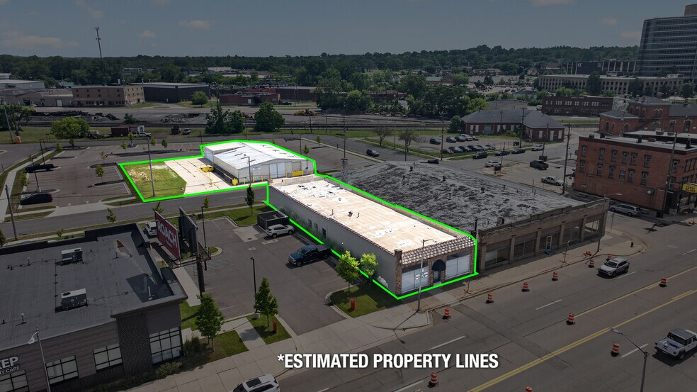 More Photos Of 711 E Michigan Ave, Jackson Freestanding For Sale