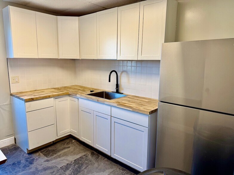 More Photos Of 2455 Stanley Ave, Dayton Freestanding For Lease