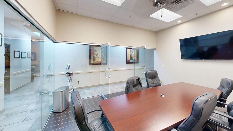 More Photos Of 5225 S Durango Dr, Las Vegas Medical For Sale