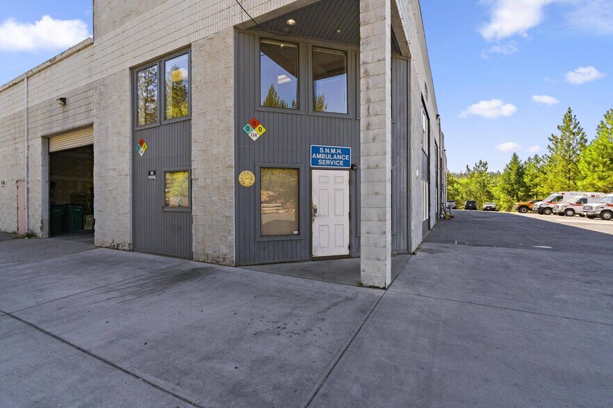 More Photos Of 110 Spring Hill Dr, Grass Valley Manufacturing For Sale