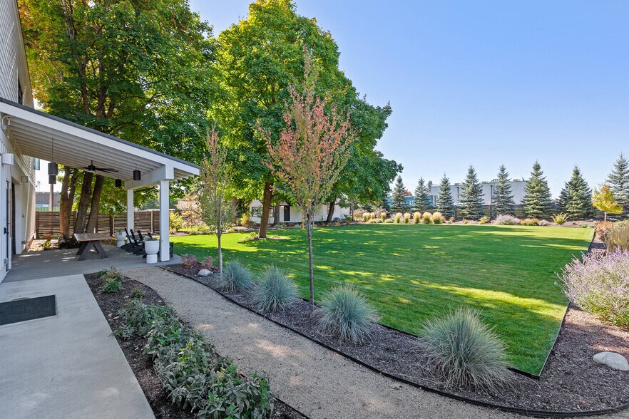 More Photos Of 9493 N Government Way, Hayden Office For Lease