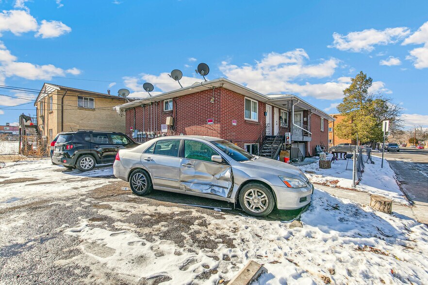 More Photos Of 1592 Lansing St, Aurora Apartments For Sale