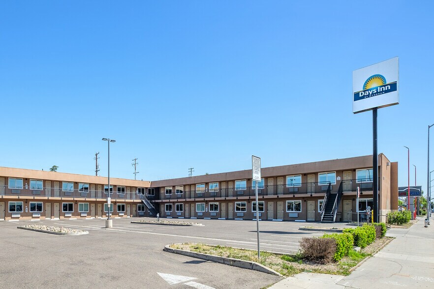 More Photos Of 6090 N Blackstone Ave, Fresno Hotel For Sale