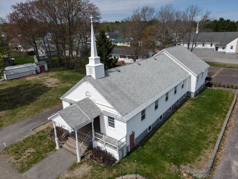 Primary Photo Of 1 Palm St, East Millinocket Religious Facility For Sale