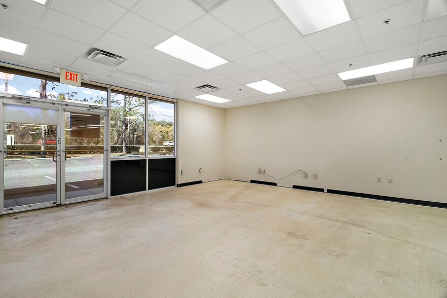 More Photos Of 4120 Corley Island Rd, Leesburg Unknown For Lease