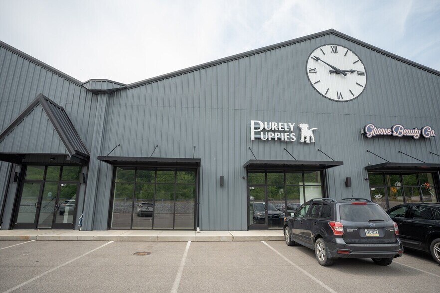 Primary Photo Of 195 Montour Run Rd, Coraopolis General Retail For Lease