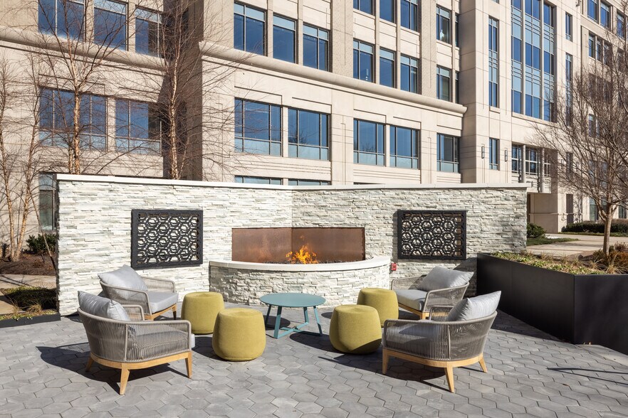 More Photos Of 5870 Trinity Pky, Centreville Unknown For Lease