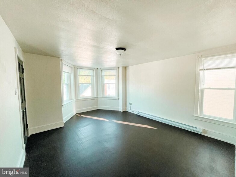 More Photos Of 228-230 Summit Ave, Hagerstown Apartments For Sale