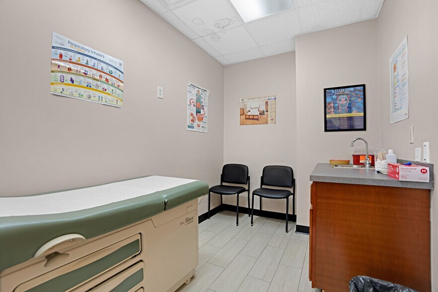 More Photos Of 1740 Oak Tree Rd, Edison Medical For Sale