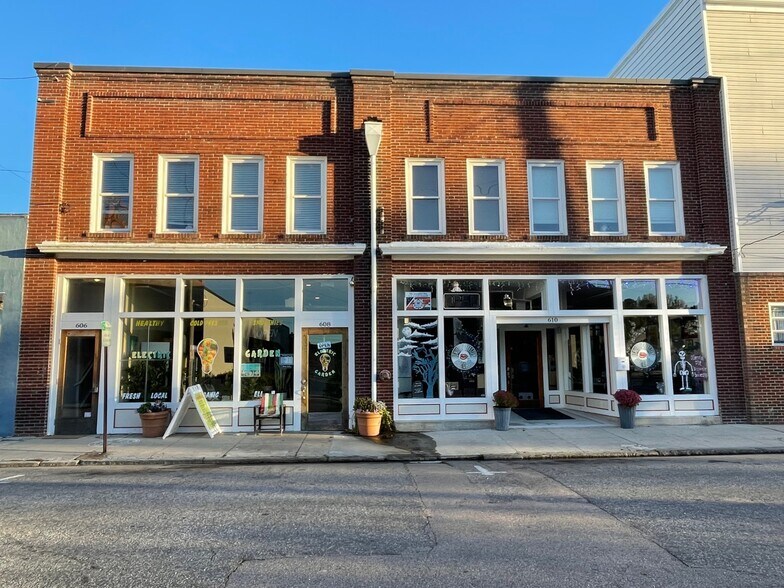 More Photos Of 610 E Fearing St, Elizabeth City General Retail For Lease