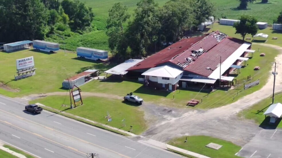 More Photos Of 1168 US Highway 441 N, Pearson Industrial For Sale