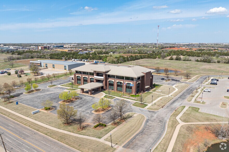 More Photos Of 601 E Britton Rd, Oklahoma City Office For Lease