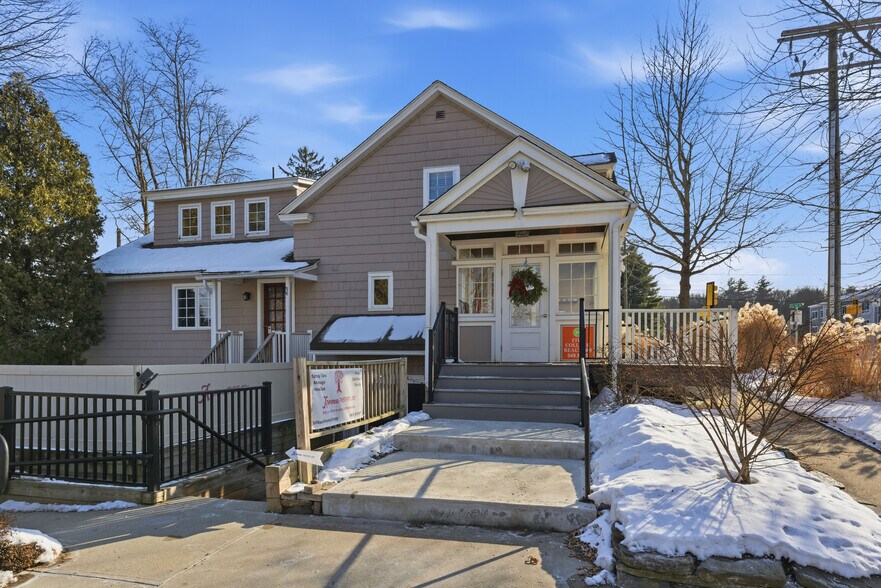 Primary Photo Of 190 University Dr, Amherst Office For Lease