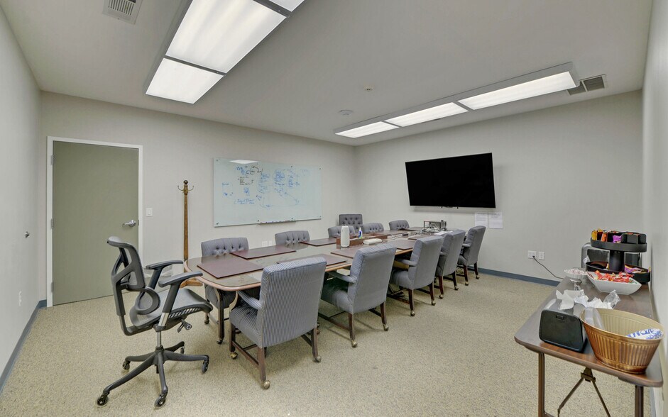 More Photos Of 4295 Brogdon Exchange, Suwanee Warehouse For Sale