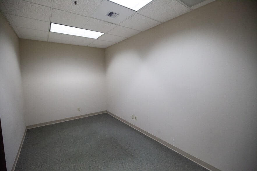 More Photos Of 1001 S 3rd St W, Missoula Manufacturing For Sale