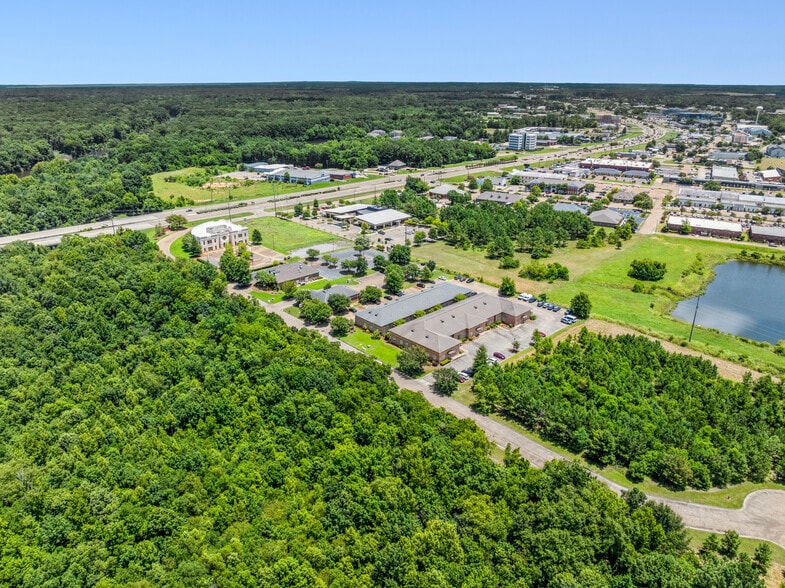 More Photos Of 128 River View Dr, Flowood Medical For Sale