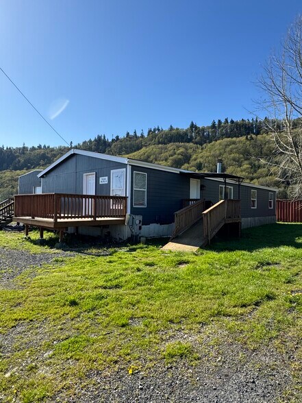More Photos Of 76346 Barton Rd, Rainier Warehouse For Sale