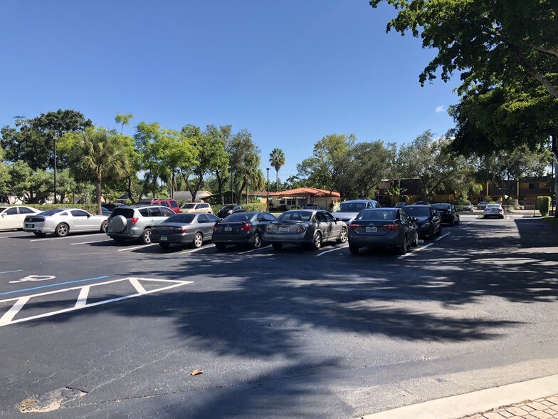 More Photos Of 2514 Hollywood Blvd, Hollywood Office Residential For Lease