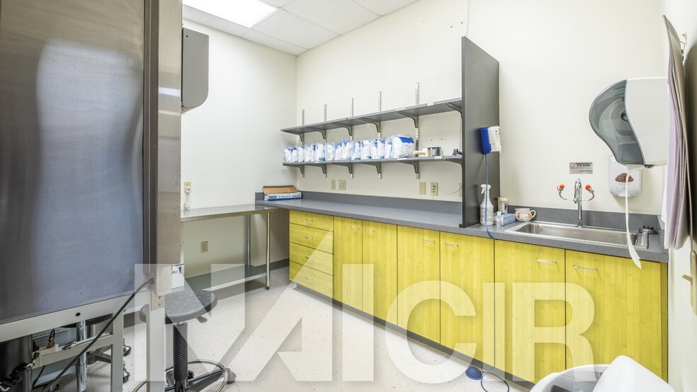 More Photos Of 867 Fishburn Rd, Hershey Medical For Lease