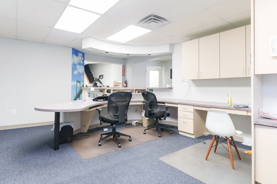 More Photos Of 535 Monmouth St, Gloucester City Medical For Lease