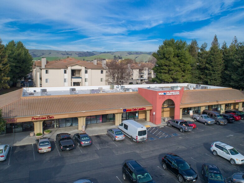 More Photos Of 1 Union Sq, Union City Unknown For Lease