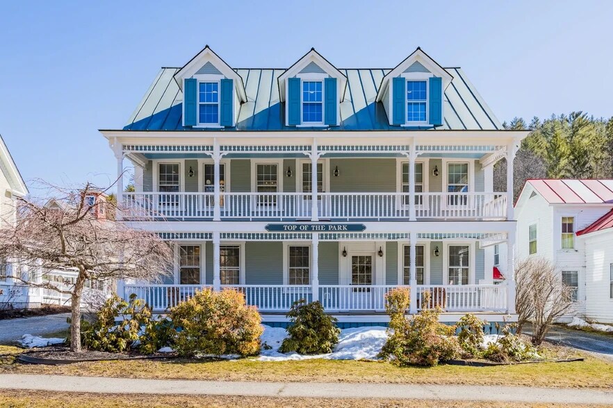 Primary Photo Of 31 Huntington Pl, Rochester Apartments For Sale