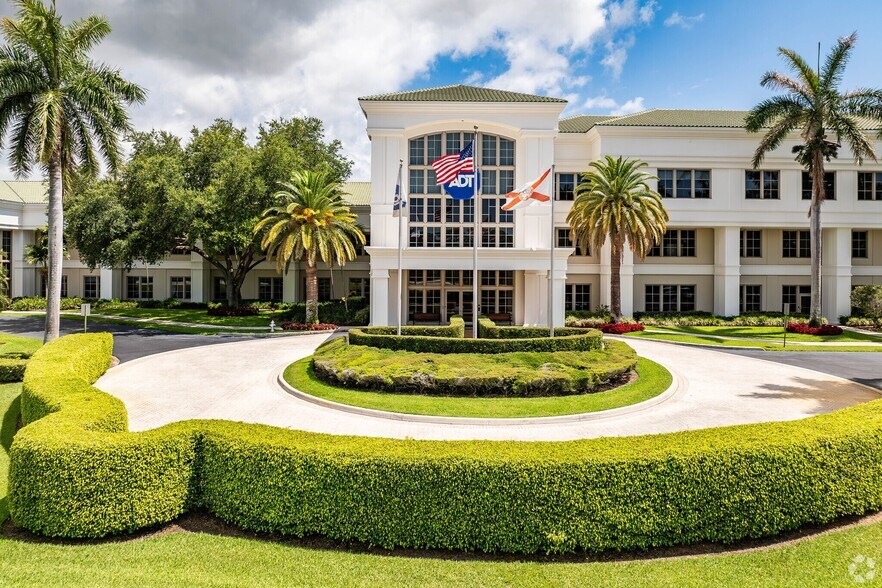 Primary Photo Of 1501 Yamato Rd, Boca Raton Business Park For Lease