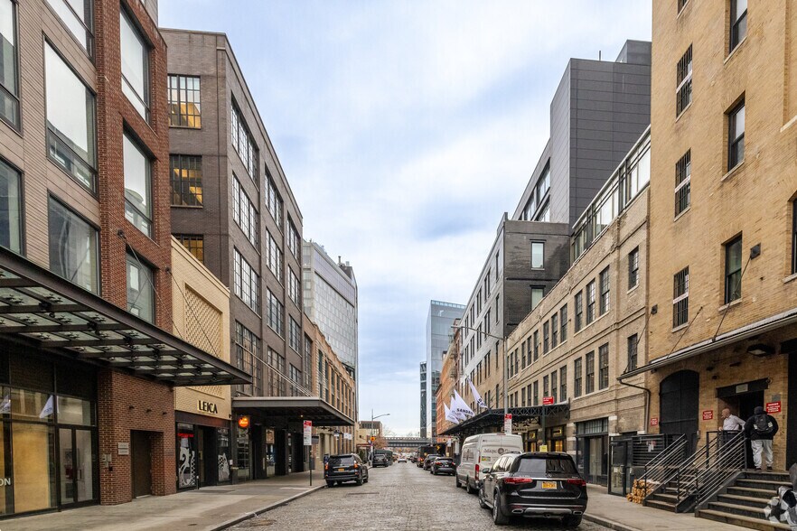 More Photos Of 416 W 13th St, New York Office For Lease