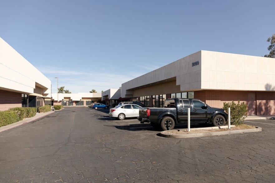 More Photos Of 2909-2917 S Dobson Rd, Mesa Storefront Retail Office For Lease