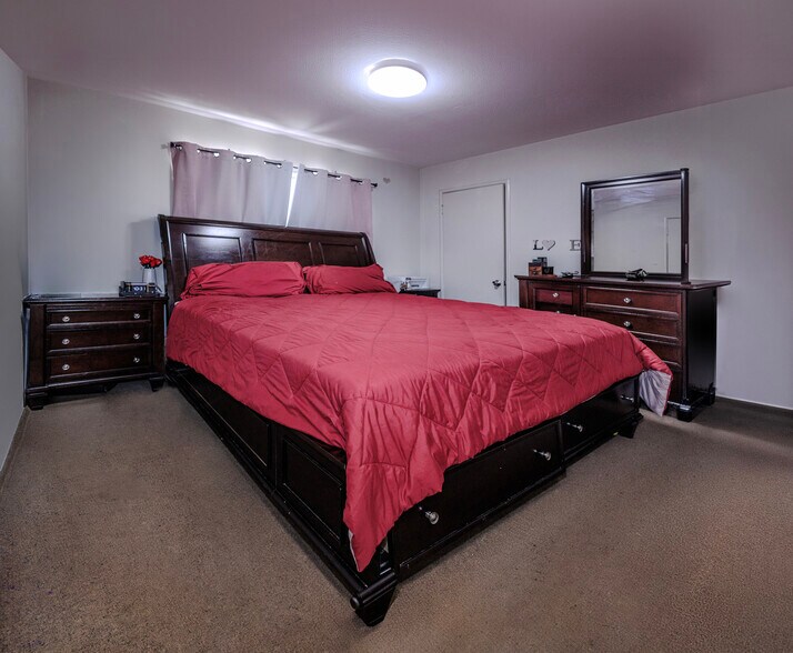 More Photos Of , Redwood City Multifamily For Sale