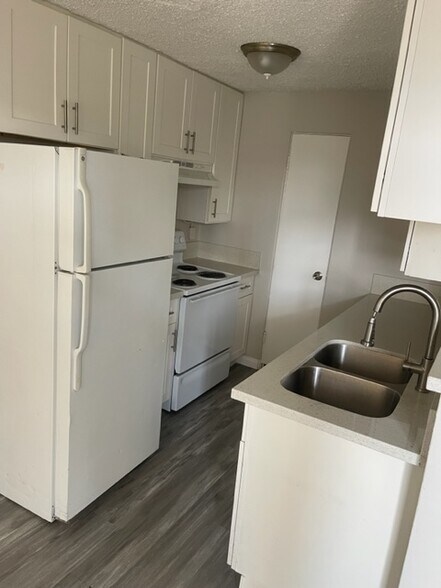 More Photos Of 239 W Cleveland Ave, Las Vegas Apartments For Sale