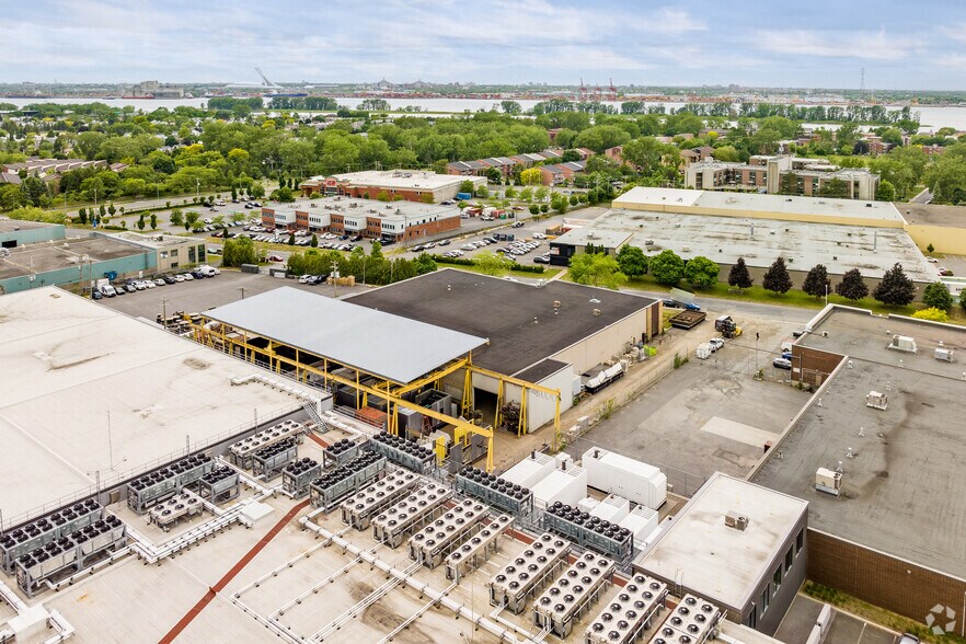 More Photos Of 2000 St De La Métropole, Longueuil Industrial For Sale