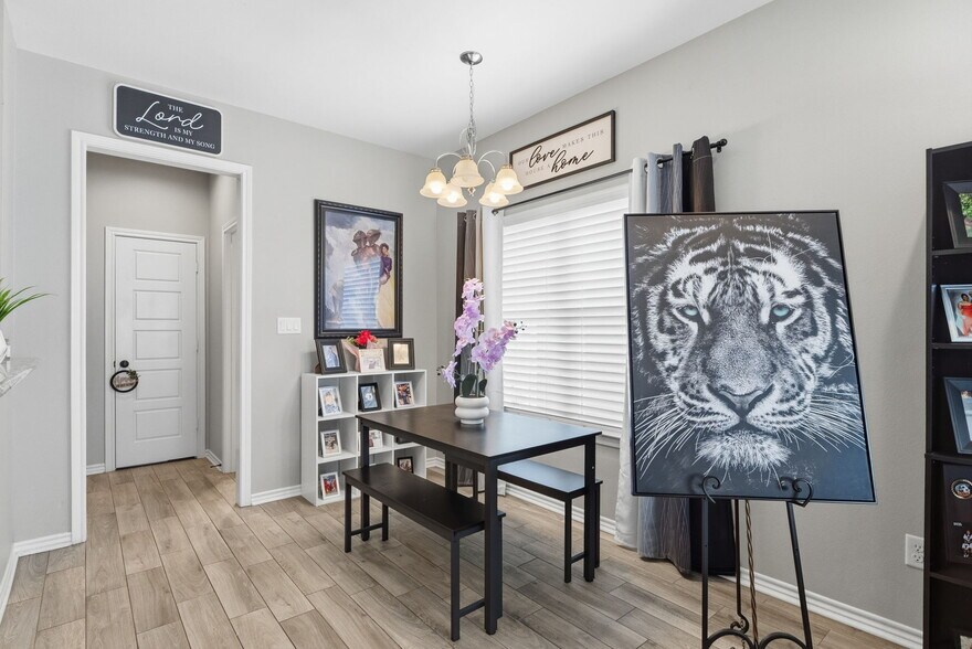 More Photos Of 16087 Echo Glen Dr, Tyler Apartments For Sale