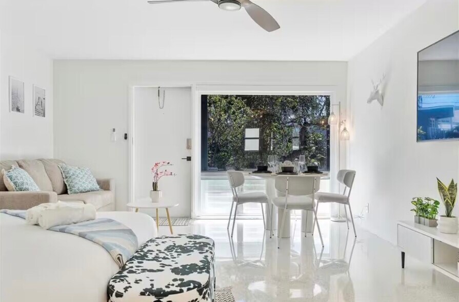 More Photos Of 333 Palm St, Hollywood Apartments For Sale