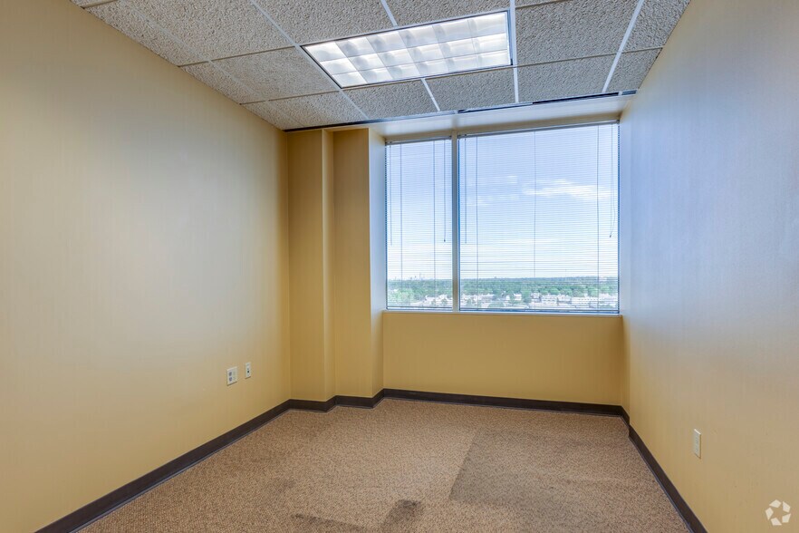 Photo of 8th Floor Ste 800