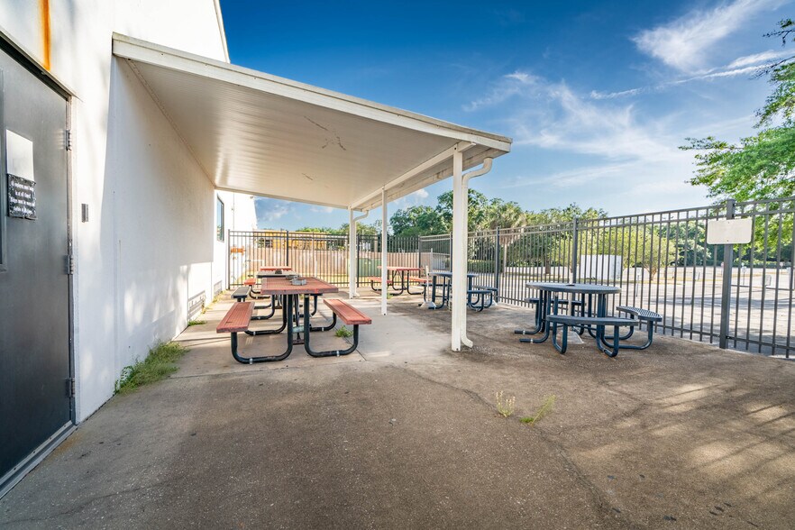 More Photos Of 5312 SW 6th Pl, Ocala Office For Lease