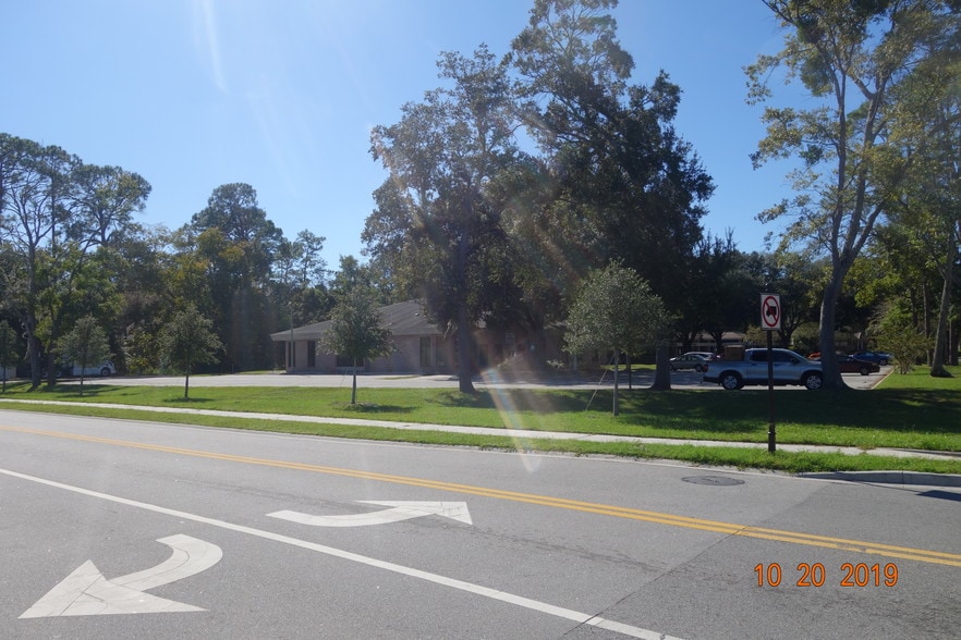 More Photos Of 502 Wells Rd, Orange Park General Retail For Sale