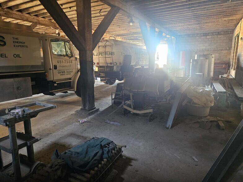 More Photos Of 173 Water St, Bridgeton Warehouse For Sale