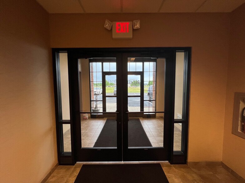 More Photos Of 5298 Kyler Ave NE, Albertville Medical For Lease