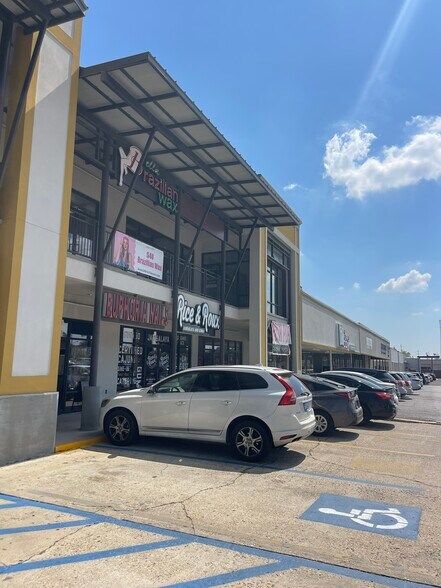 More Photos Of 3617 Perkins Rd, Baton Rouge Storefront For Lease