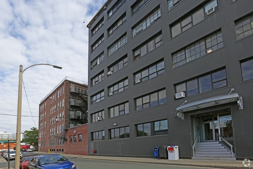 More Photos Of 119-129 Braintree St, Allston Office For Lease