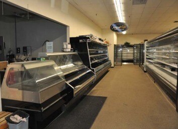 More Photos Of 603 8th Ave, Howard Lake Freestanding For Sale